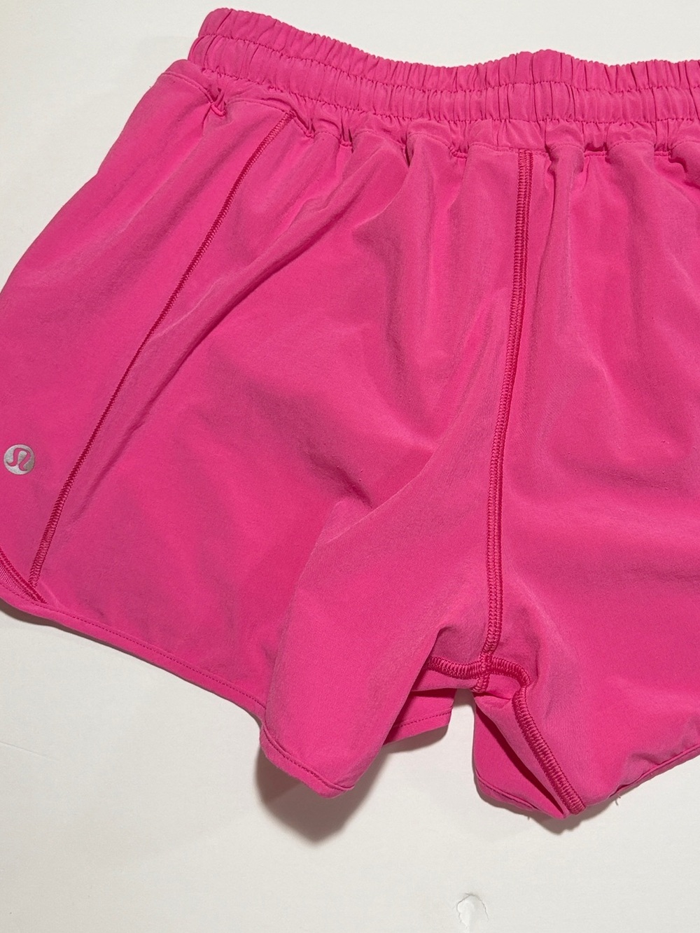 lululemon athletica Bright Hot Pink Run Shorts 8 - Picture 13 of 13